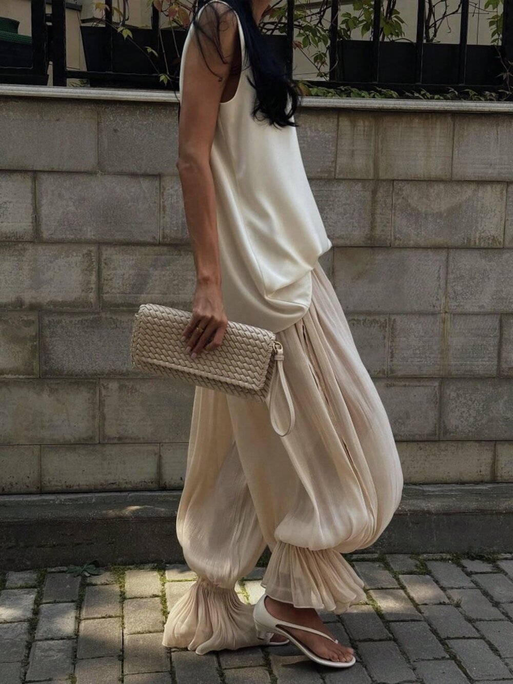 Beige Elegant Women's Balloon Long Pants with Bubble Pleated Wide Leg Harem - Picture 3 of 7